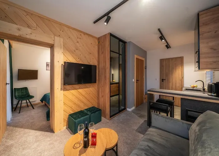 Apart-hotel Tatrzańska Miejscówka - Centrum 3*